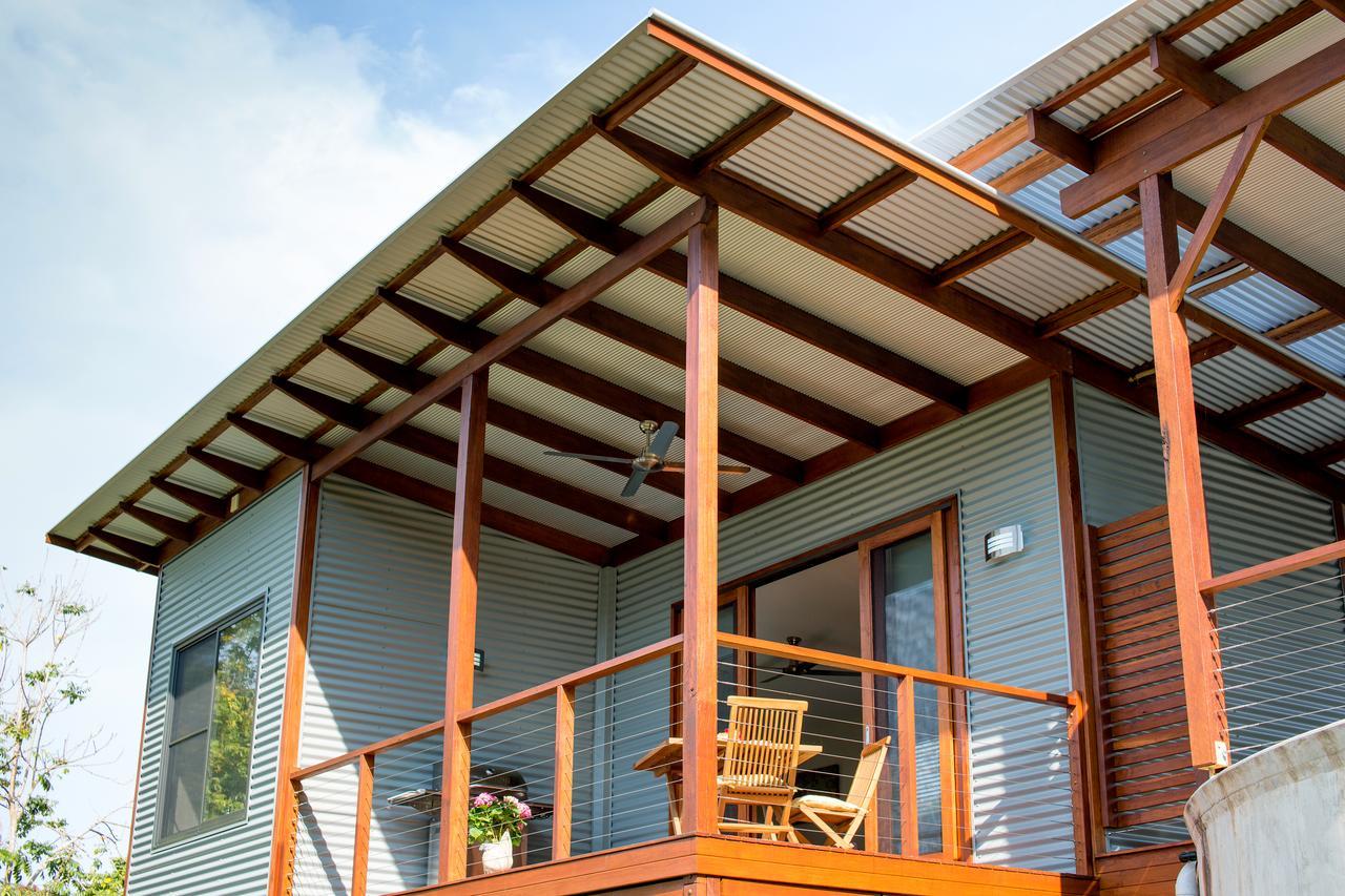 Lilypad Luxury Cabins Белинген Екстериор снимка